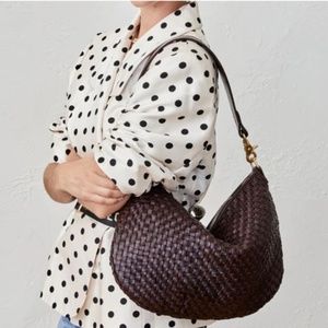 SOLD-OUT BNWT Clare V Moyen Messenger bag in Tobacco Brown Woven Checker